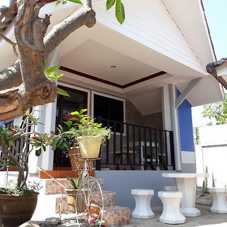 Poopreaw Koh Larn Apartment Exterior photo