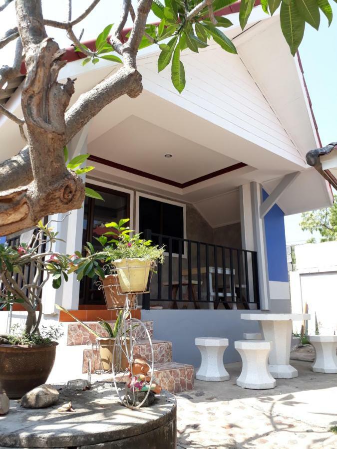 Poopreaw Koh Larn Apartment Exterior photo